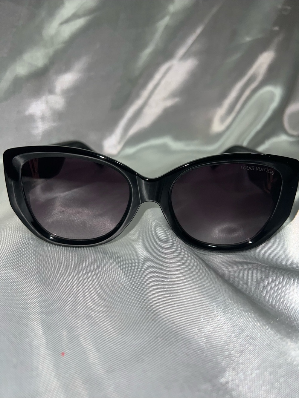 New inspired Black Cat-Eye Sunglasses - Black Lenses